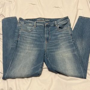 Womens American eagle medium wash next level stretch skinny jeans 16R